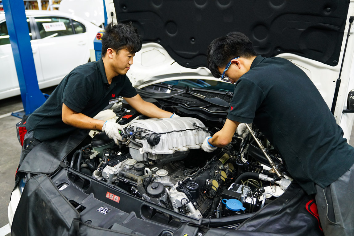 c63amg真的很难驾驭吗,全新一代AMGC63