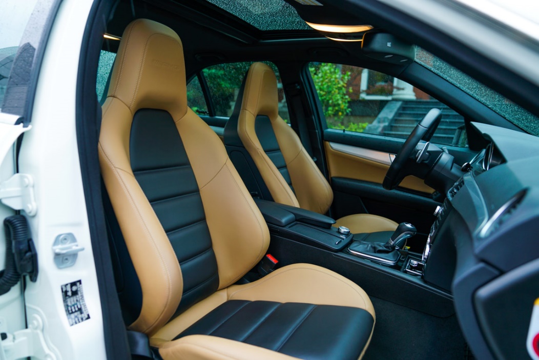 c63amg真的很难驾驭吗,全新一代AMGC63