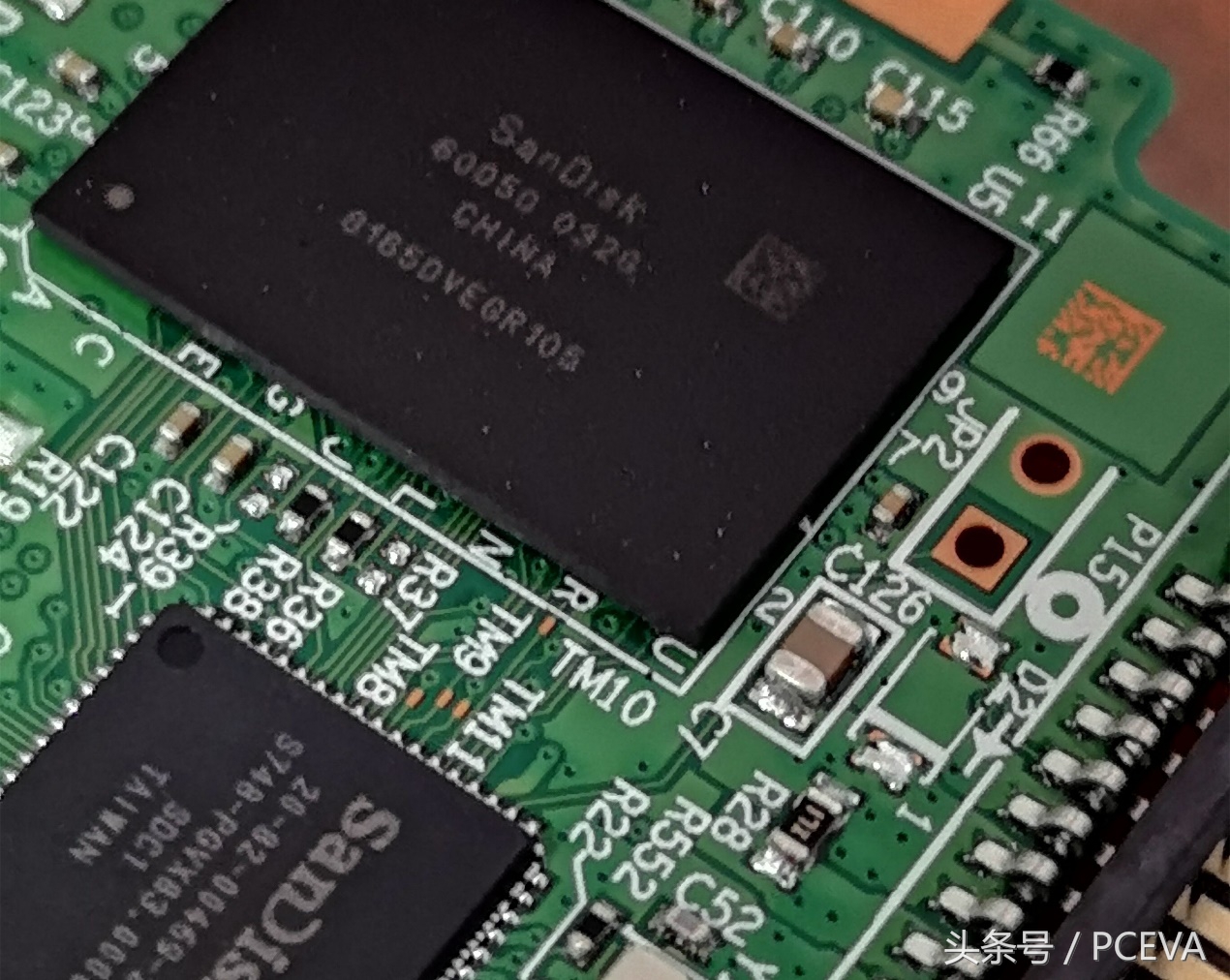 闪迪x600固态硬盘什么主控,固态硬盘闪迪主控维修