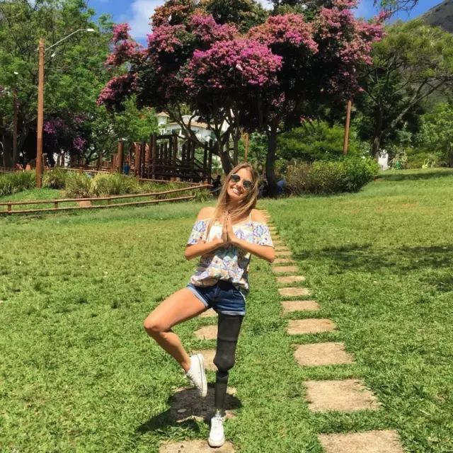 她惊艳了世界,她用自己独特的魅力征服了全世界