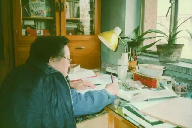 深切缅怀千古功勋,深切缅怀院士