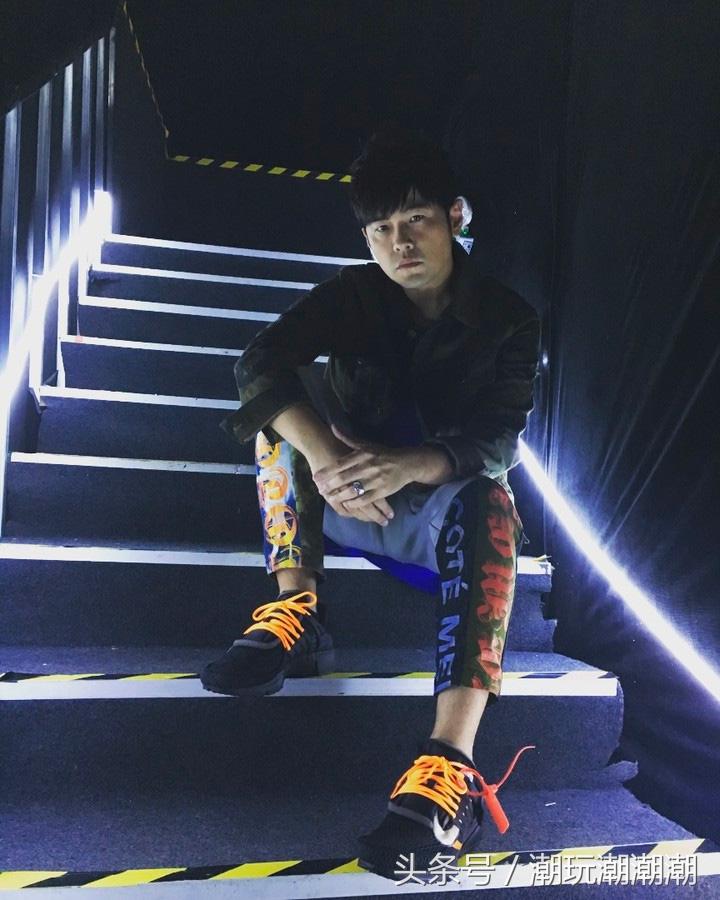 周杰伦上脚全新OWxNike，余文乐的鞋居然是黑人送的！