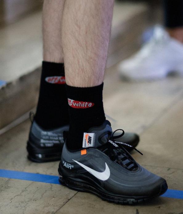 off-white是奢潮吗,offwhite2020款