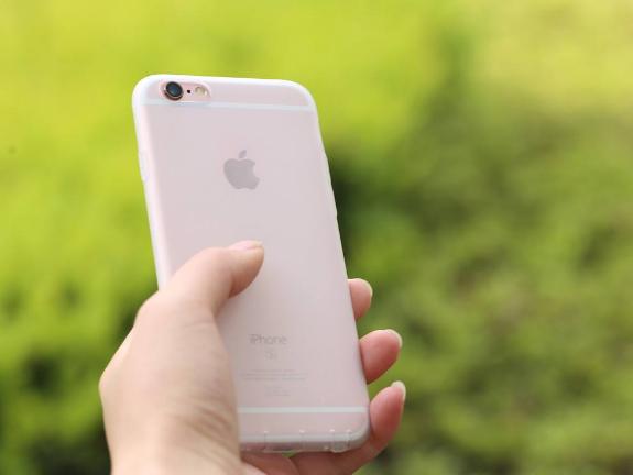 刚刚买的手机为什么要贴膜,新买的手机需要贴膜吗