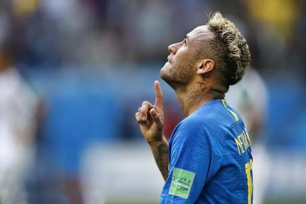 2018世界杯c罗发型,内马尔c罗同款