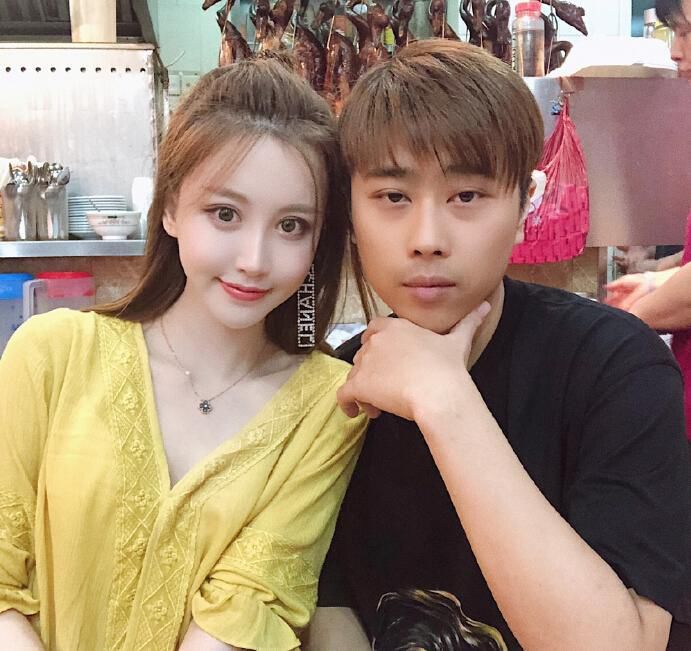 *播禁**日子不好受!美颜都遮不住卢本伟颓废,网友:晚上没消停