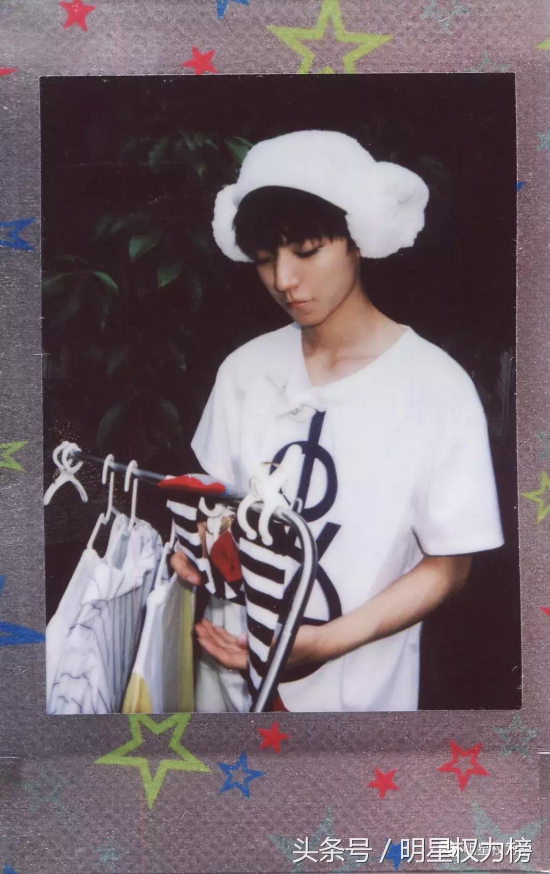 王俊凯蔡徐坤朱一龙李易峰,男明星的拍立得照片都是宝藏叭!