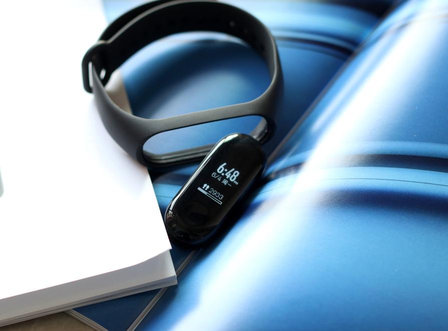 埃微蛋卷彩屏手环对比小米手环3，你喜欢哪一款？