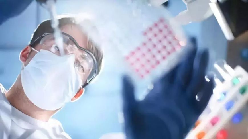 打脸特朗普！美药企本土提价中国降价，辉瑞：响应中国政策号召……