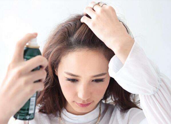 怎么可以不洗头头发就很干净,不洗头如何保持头发干净