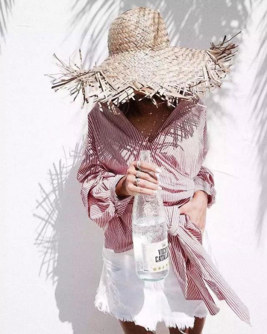 草帽子发霉怎么洗掉霉斑,草帽发霉怎么补救