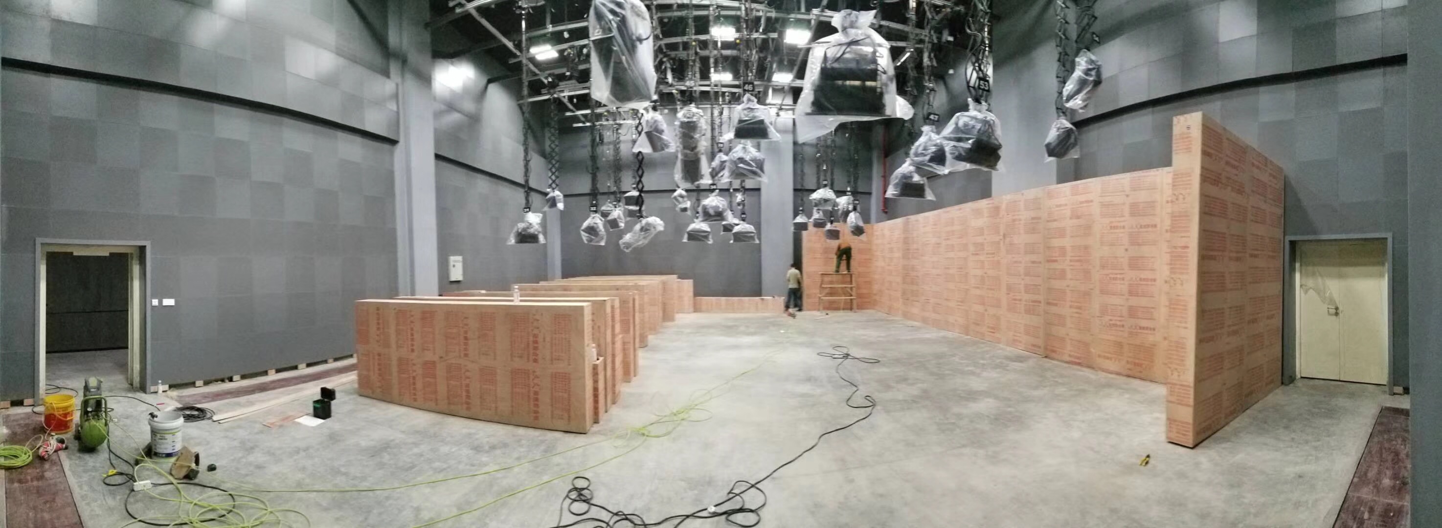 四川成都笑星胖妹刘军抖音直播间,山城棒棒军中胖妹刘军近况如何