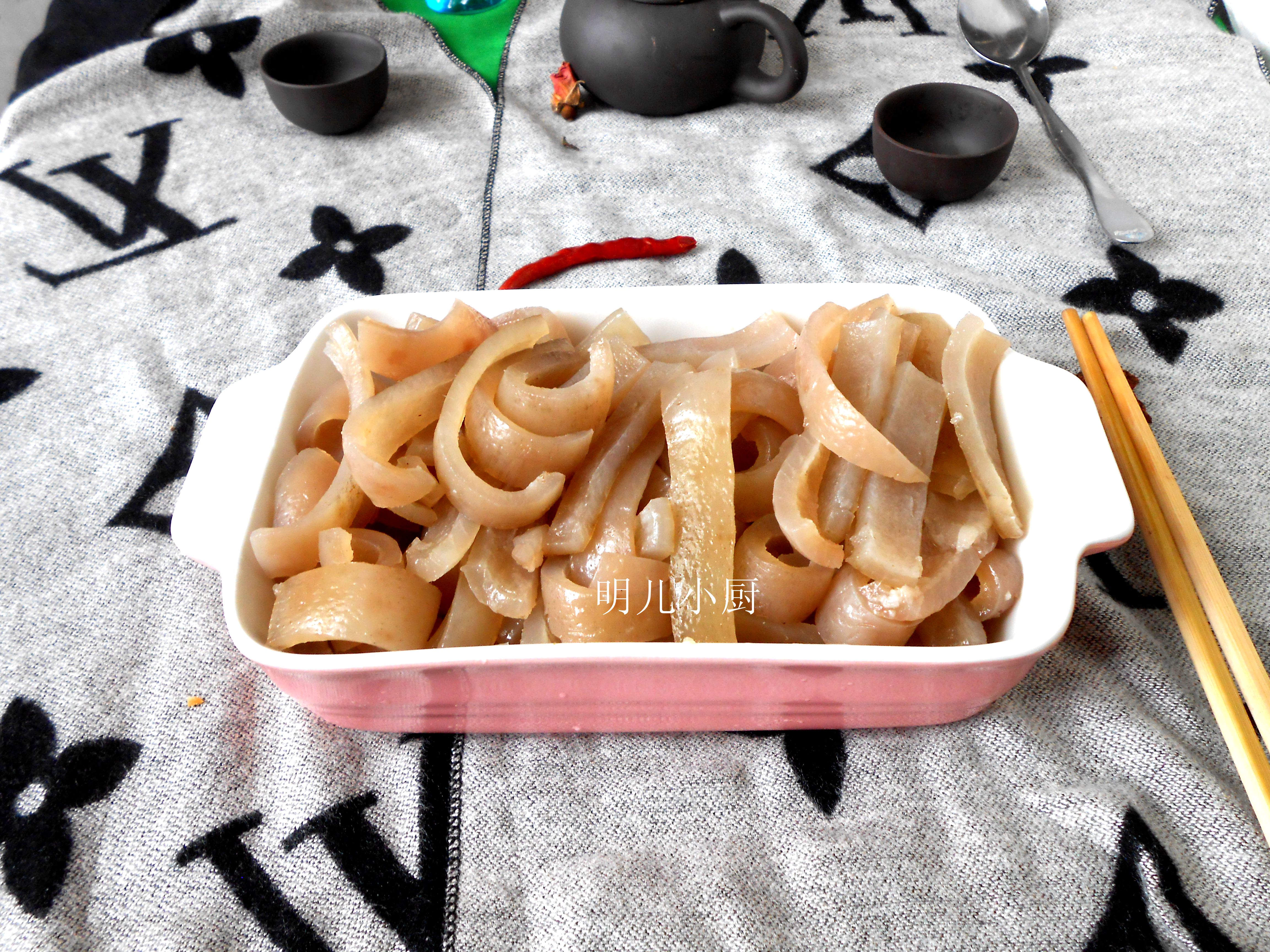 猪皮怎么做才软烂不硬,猪皮怎么处理才能脆脆的