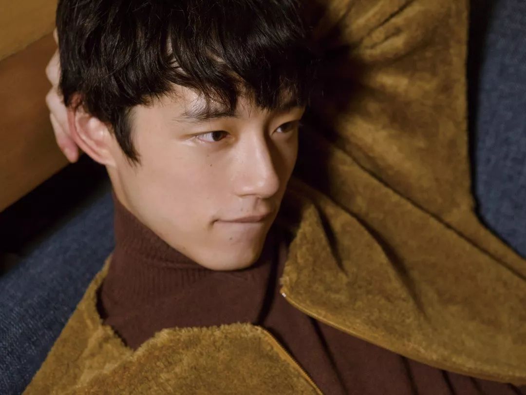 男生海边拍照如何摆pose,双人男生拍照pose姿势大全