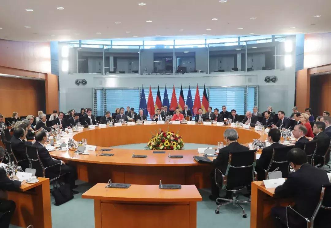 李克强访德带回的不仅是300亿美元大单