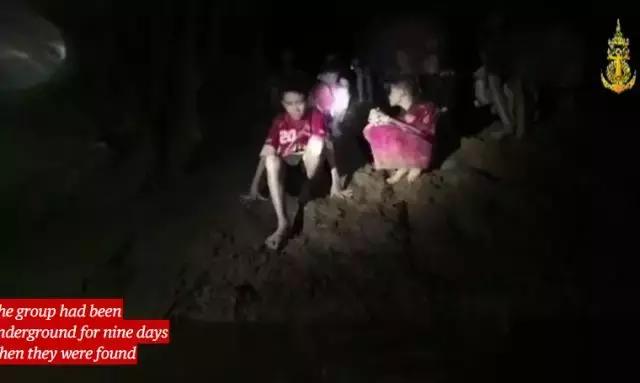 泰国足球队已获救纪录片,泰国足球队被发现时的视频