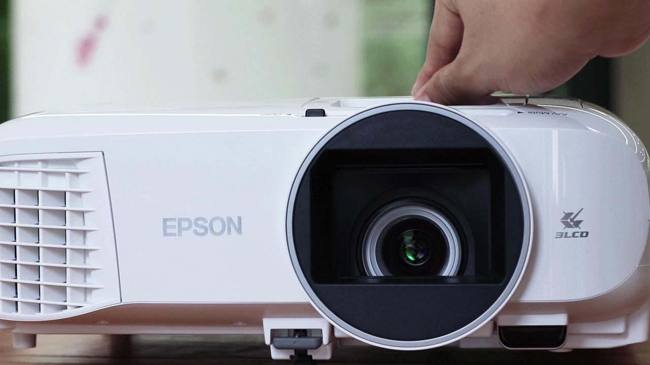 爱普生tw5600投影仪是商用型的吗,爱普生epsonch-tw7000投影仪评测