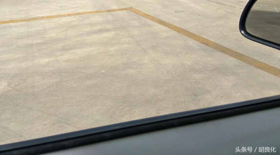 科目二东风爱丽舍倒车入库点位,爱丽舍旧车型科目二倒车入库绝招