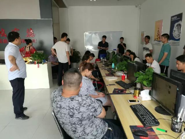 零风险高回报随时提现……面对这个非法理财平台的诱惑,你上当了吗?已有4千余人被骗!