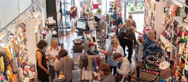 记温哥华最火爆的毛线店UrbanYarns|一个品牌带火一个店