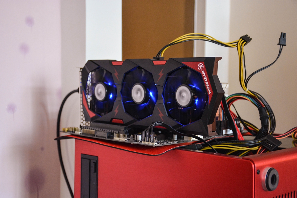 很强也很长,实测铭瑄1050在新老电脑上的表现