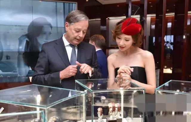 鎴戠埍濂崇瀹屾暣瑙嗛,鎴戠埍濂崇