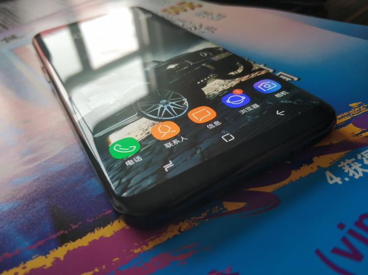 三星颜值巅峰之作，骁龙835+4G+64G，2288元三星S8+简评