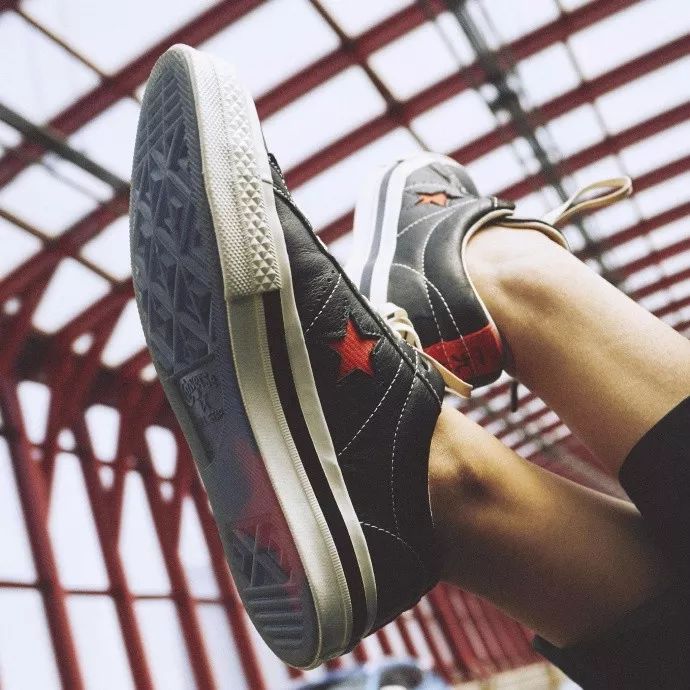 当成人杂志不再露骨,PLAYBOY都靠啥撸|每周剁手