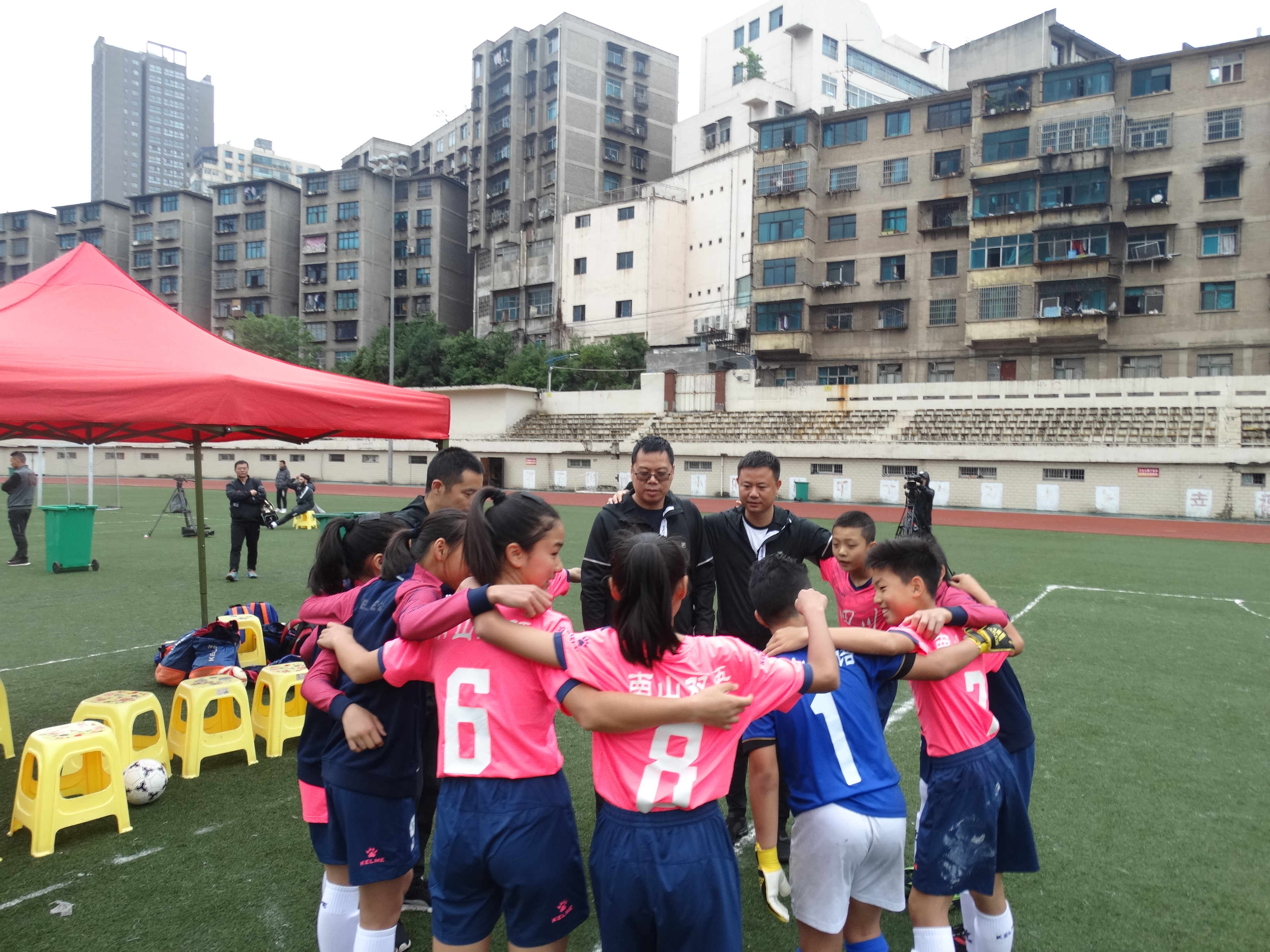 从园艺山到世锦赛绿茵场的“绵阳小将”