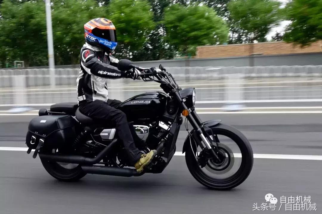 抢鲜试驾龙嘉V途250，小排量美式巡航新选择丨把玩