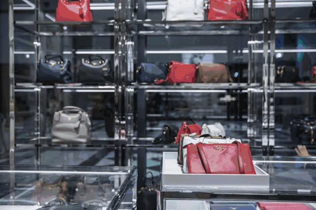 武汉百联prada,武汉prada专卖店