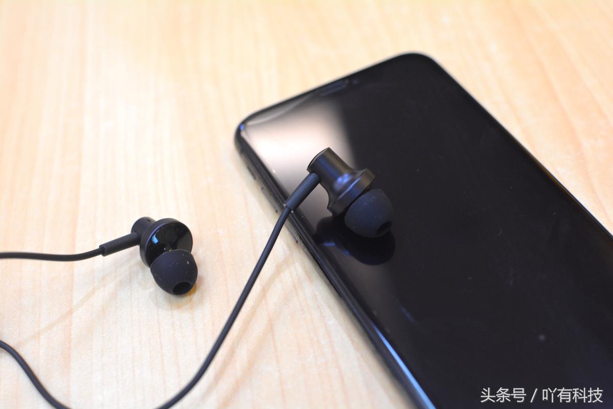99元小米圈铁耳机评测,小米双动圈耳机129元视频评测