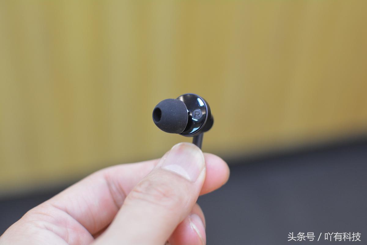 99元小米圈铁耳机评测,小米双动圈耳机129元视频评测
