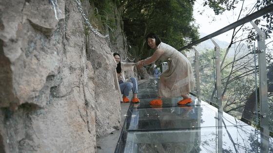 云南的玻璃栈道,云南最高的玻璃栈道在哪里