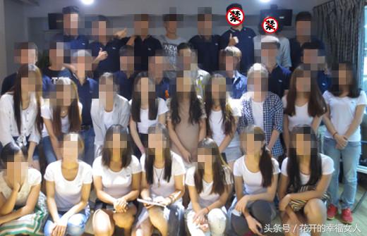 一个人照顾两个家庭,一个人照顾孩子和家庭