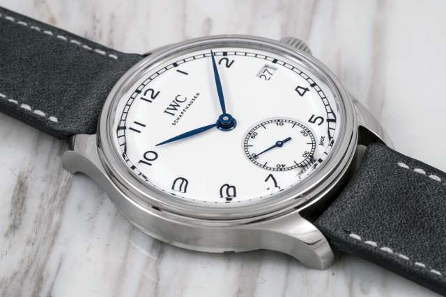 月薪三千左右的男人能要吗,3万左右的手表男表推荐万国