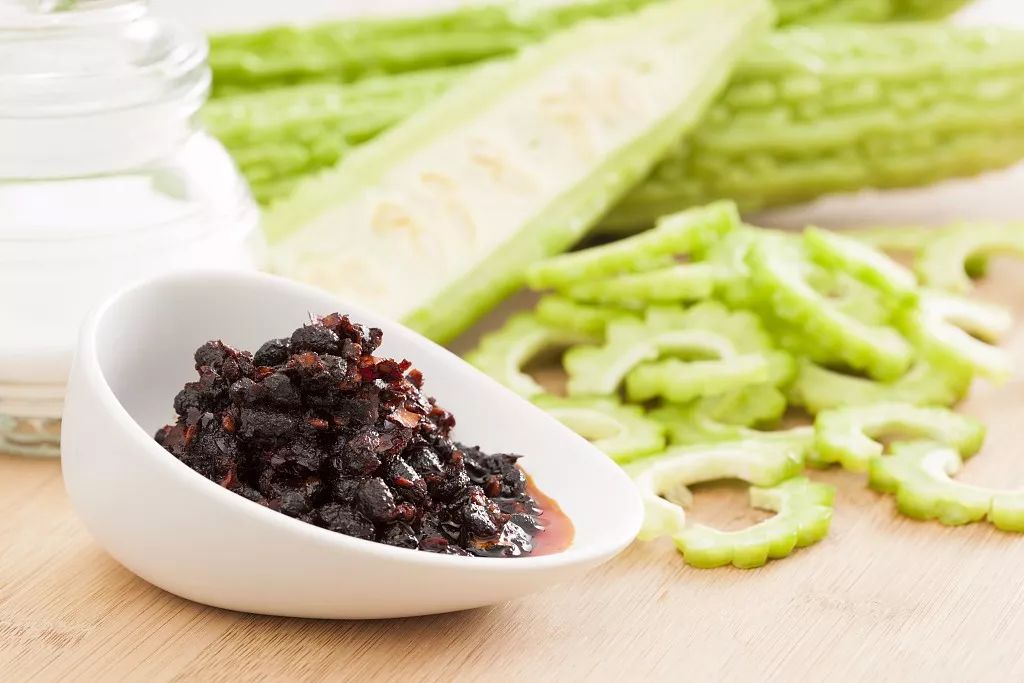 脚上化血栓的开关,脚上化血栓的开关是什么穴位