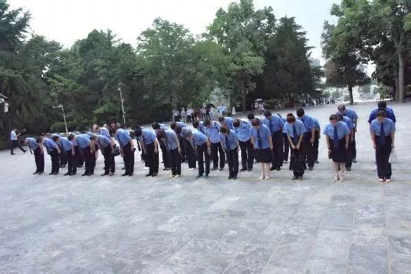 聆听榜样故事感受榜样力量——市检察院*党**员干警赴焦裕禄同志纪念馆参观见学