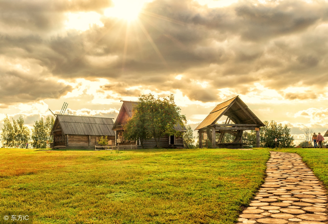 流水碧山长入句，余生仍做读书人：李冠群—纷扰红尘，携一缕墨香