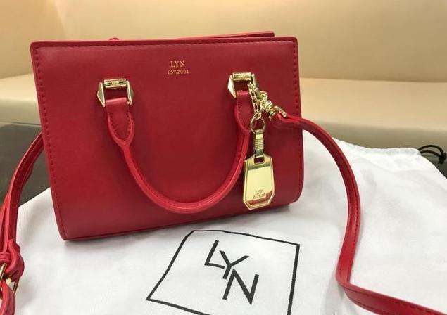 去泰国必买的奢侈品包包,去泰国适合备的包包