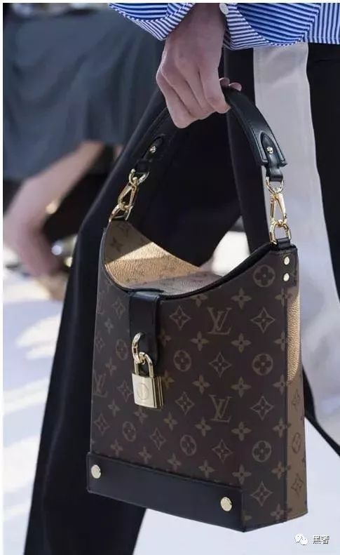 羽毛球包这5款值得入手,今年值得入手的大牌包包