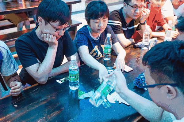 超梦幻“心跳泡泡派对”闪现魔都！潮咖网红都在这大玩“湿身”？！