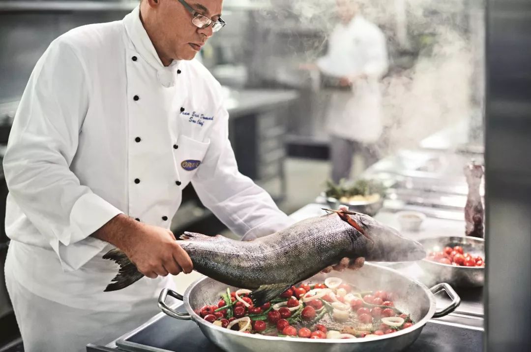 这5家移动城堡，今夏漂泊在海上的家！