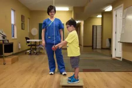 弱视治疗仪怎么用,弱视治疗仪器