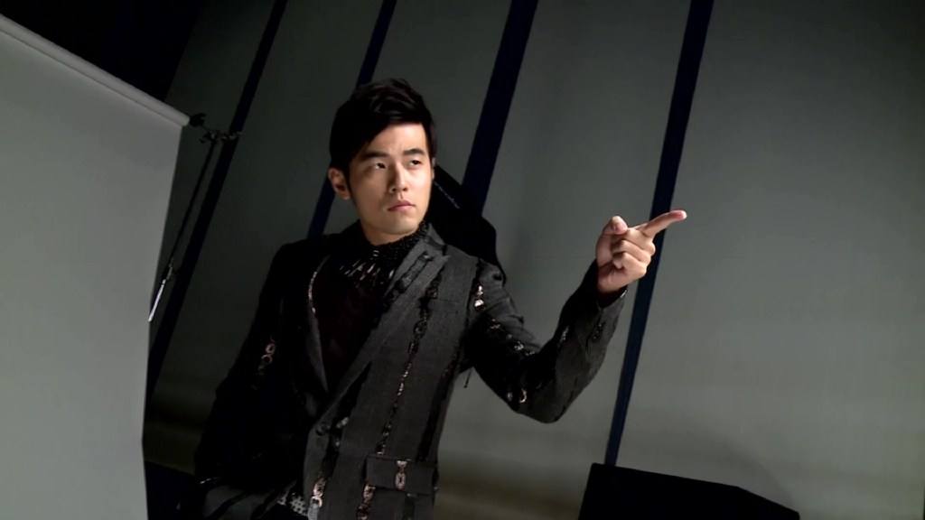 谢霆锋送周杰伦奶茶视频,谢霆锋周杰伦奶茶