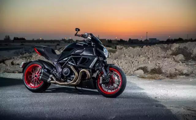 18年大魔鬼杜卡迪,杜卡迪大魔鬼硬汉