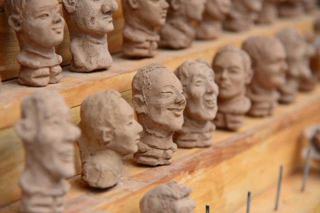 下属不好好干能严厉批评吗,下属工作失误怎么批评