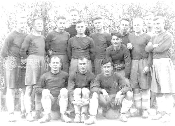 世界杯体育场莫斯科,二战后斯大林格勒的重建