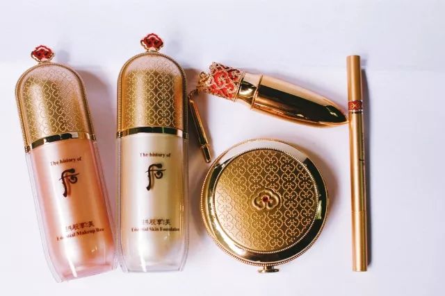 香港逛街买衣服质量好又便宜,香港逛街品牌折扣