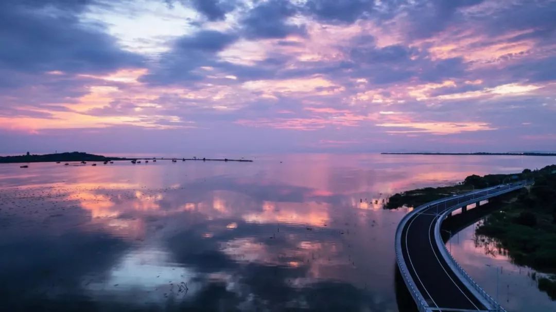 获网友无数称赞，却出自程序员之手！这间渔村民宿，颠覆你印象中航天科研工作者！